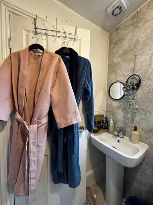 דירות לונדון Entire 1Bed Stratford Westfield מראה חיצוני תמונה