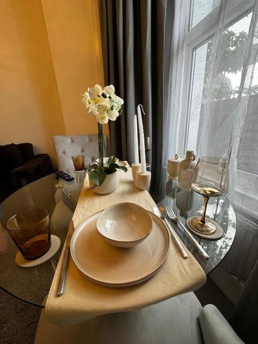 דירות לונדון Entire 1Bed Stratford Westfield מראה חיצוני תמונה