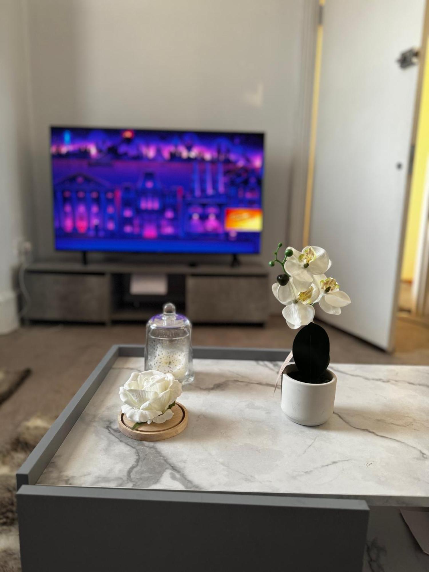 דירות לונדון Entire 1Bed Stratford Westfield מראה חיצוני תמונה