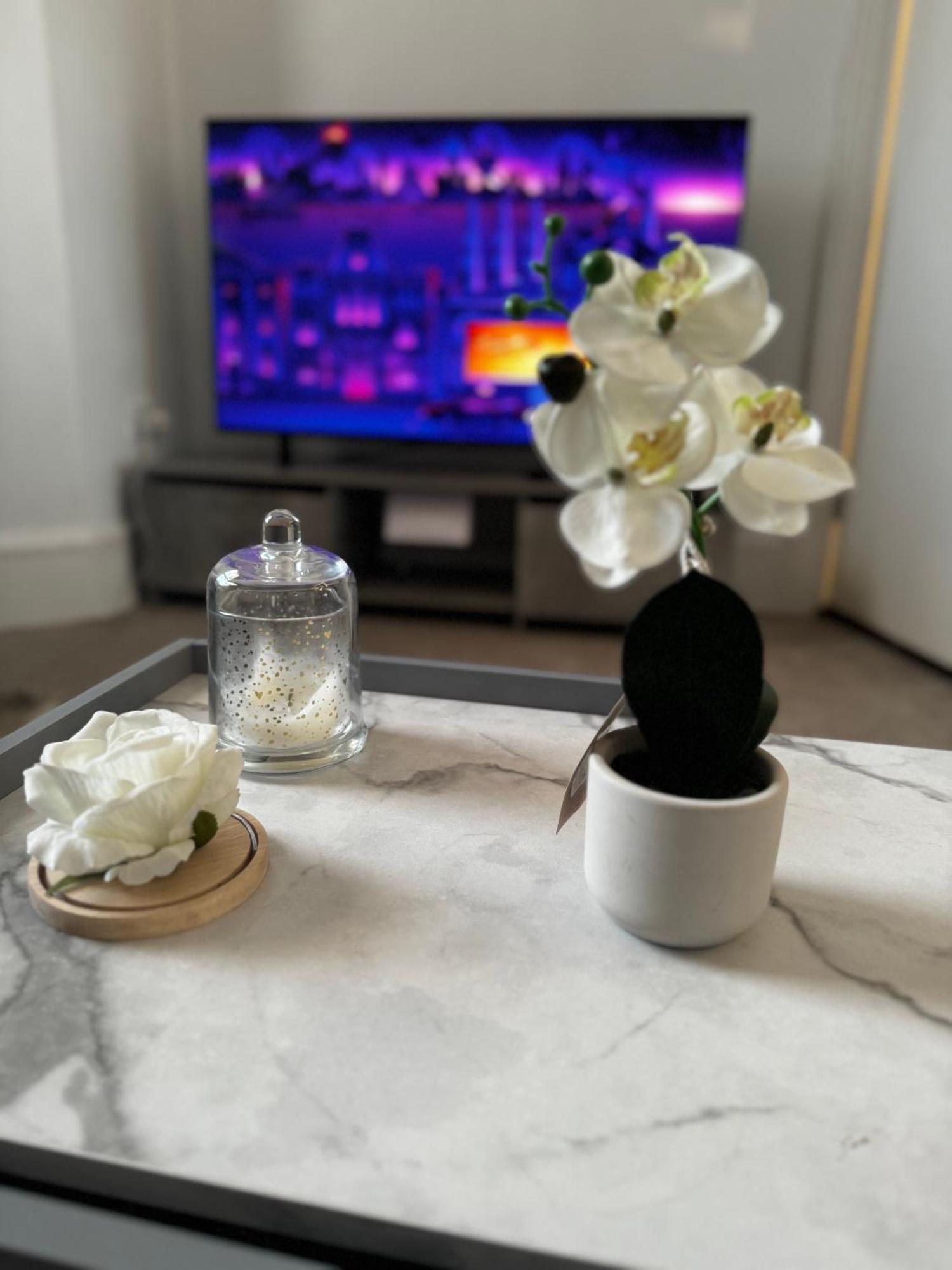 דירות לונדון Entire 1Bed Stratford Westfield מראה חיצוני תמונה