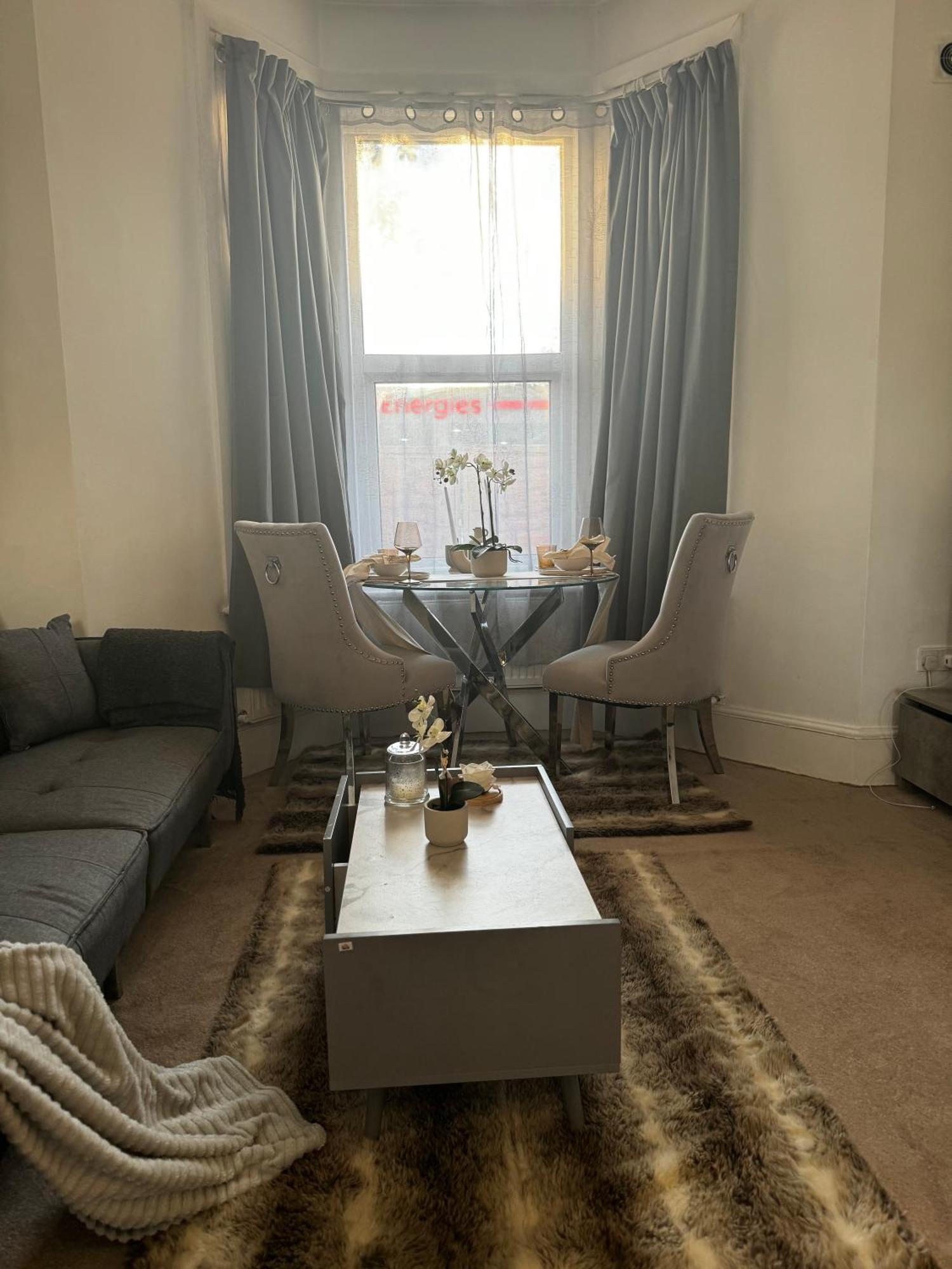 דירות לונדון Entire 1Bed Stratford Westfield מראה חיצוני תמונה