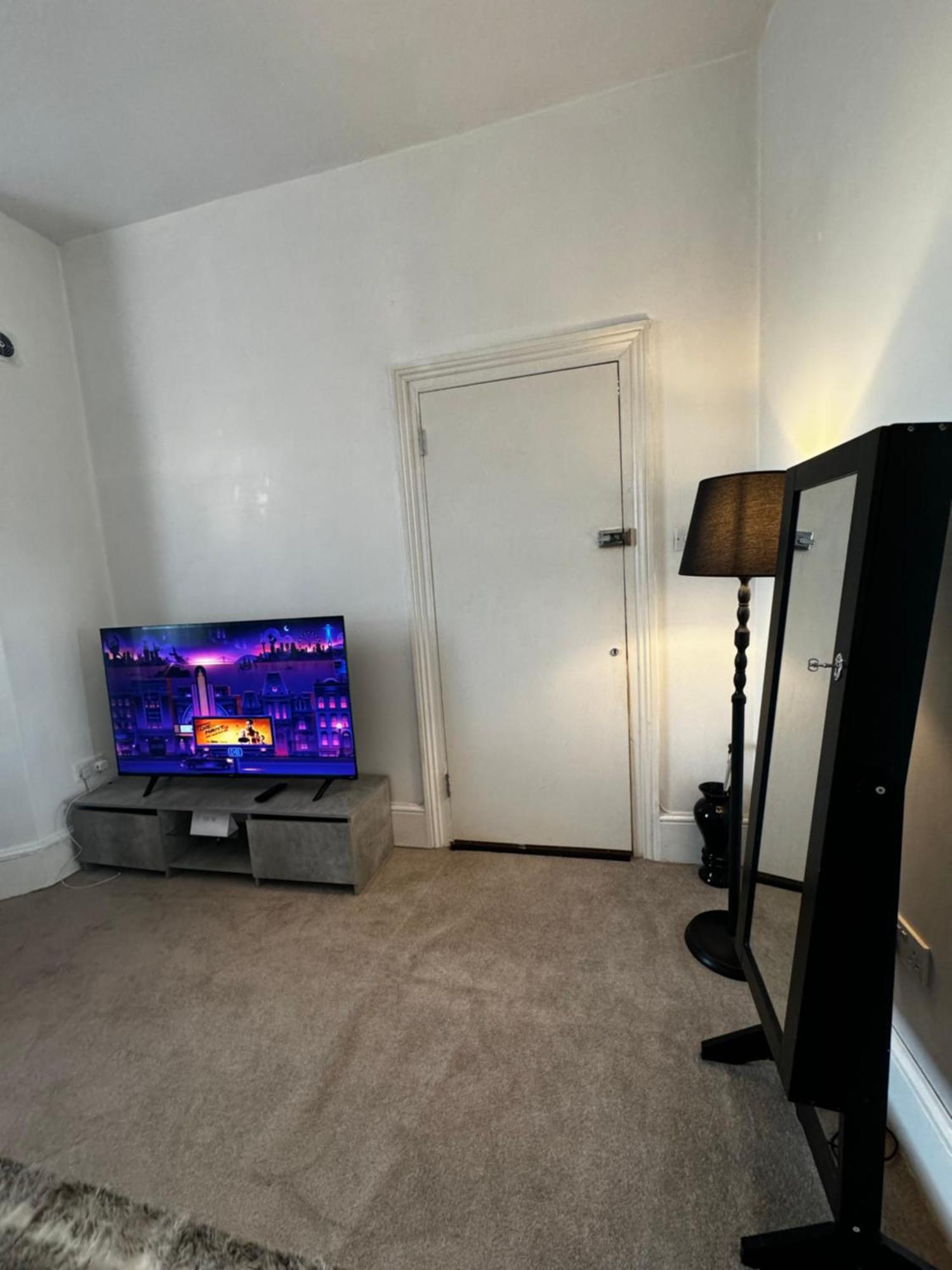 דירות לונדון Entire 1Bed Stratford Westfield מראה חיצוני תמונה