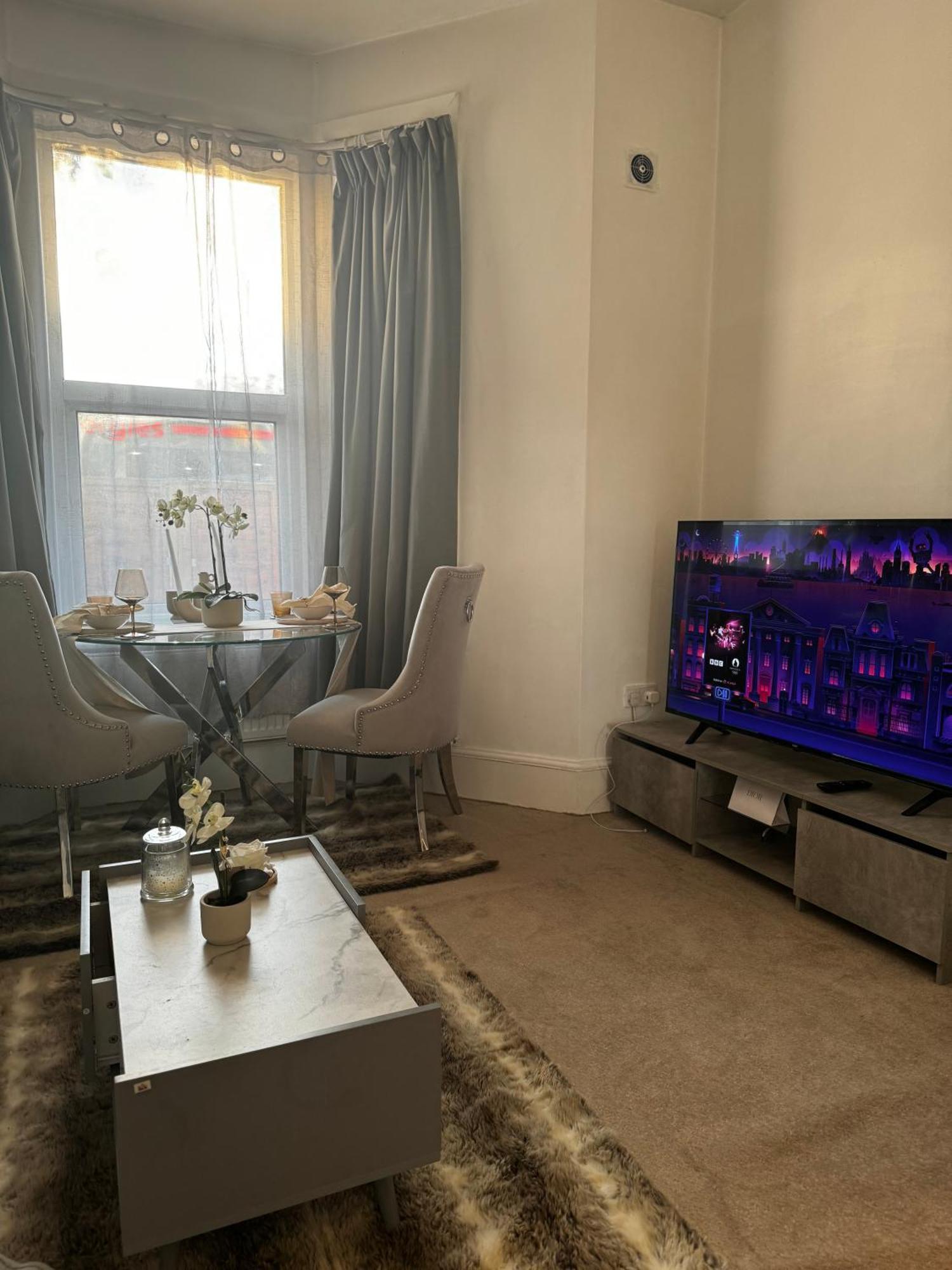דירות לונדון Entire 1Bed Stratford Westfield מראה חיצוני תמונה